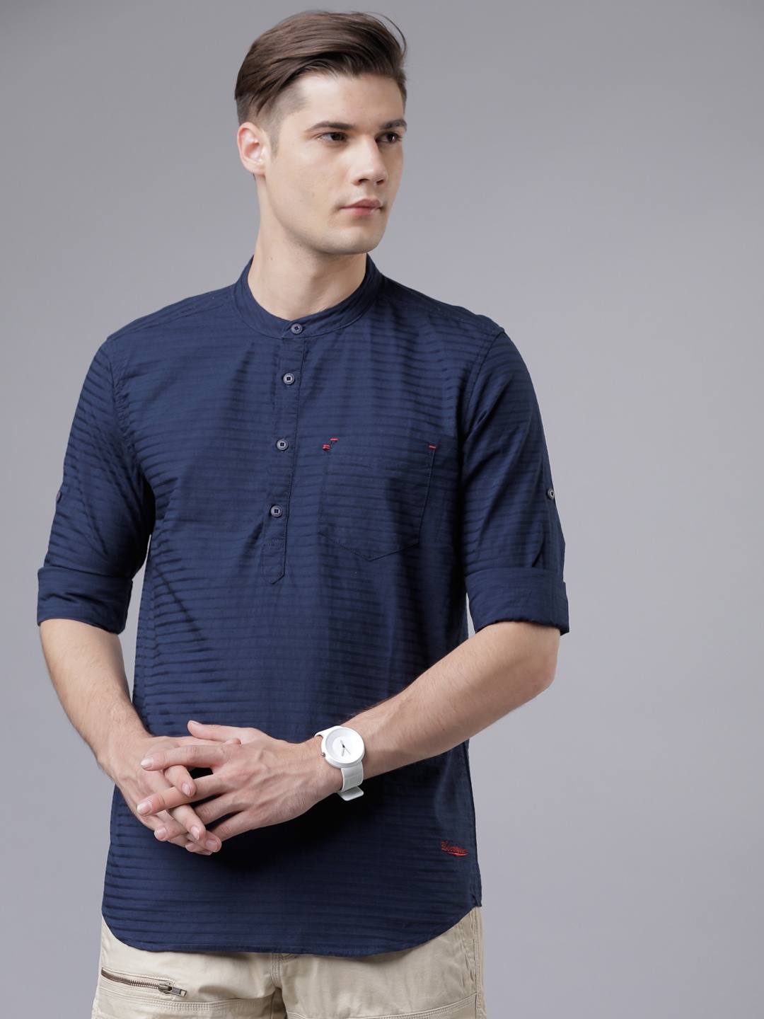 

LOCOMOTIVE Men Navy Blue Slim Fit Solid Casual Shirt