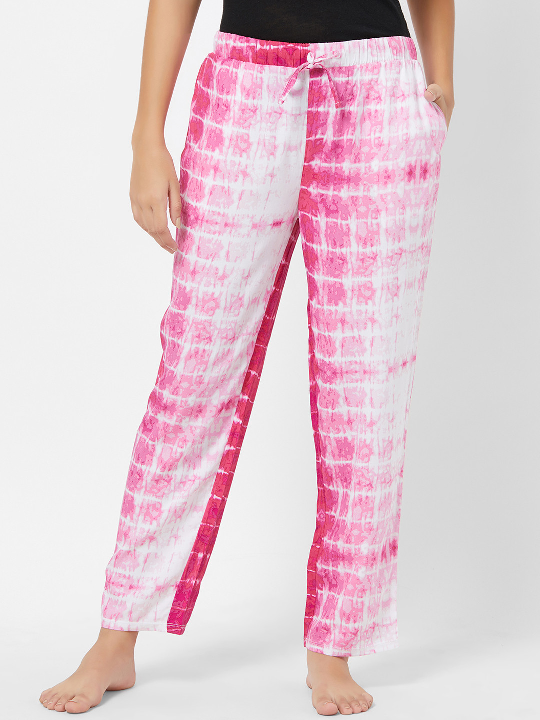 

Soie Women Pink & White Printed Lounge Pants
