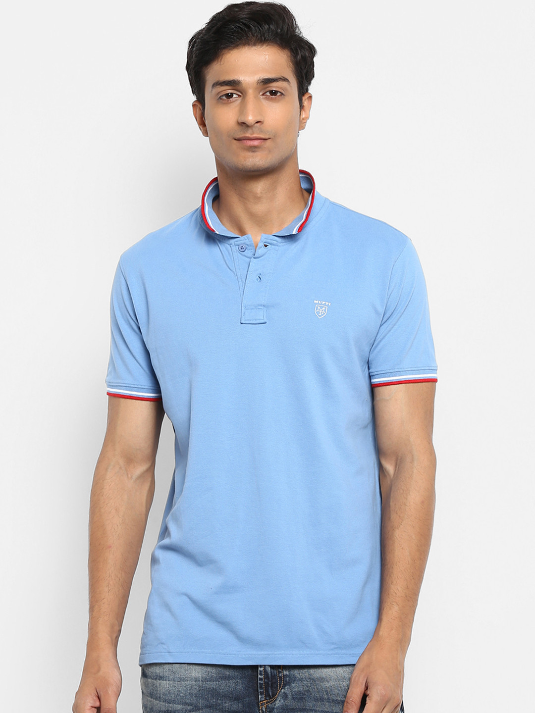 

Mufti Men Blue Solid Polo Collar Slim Fit T-shirt