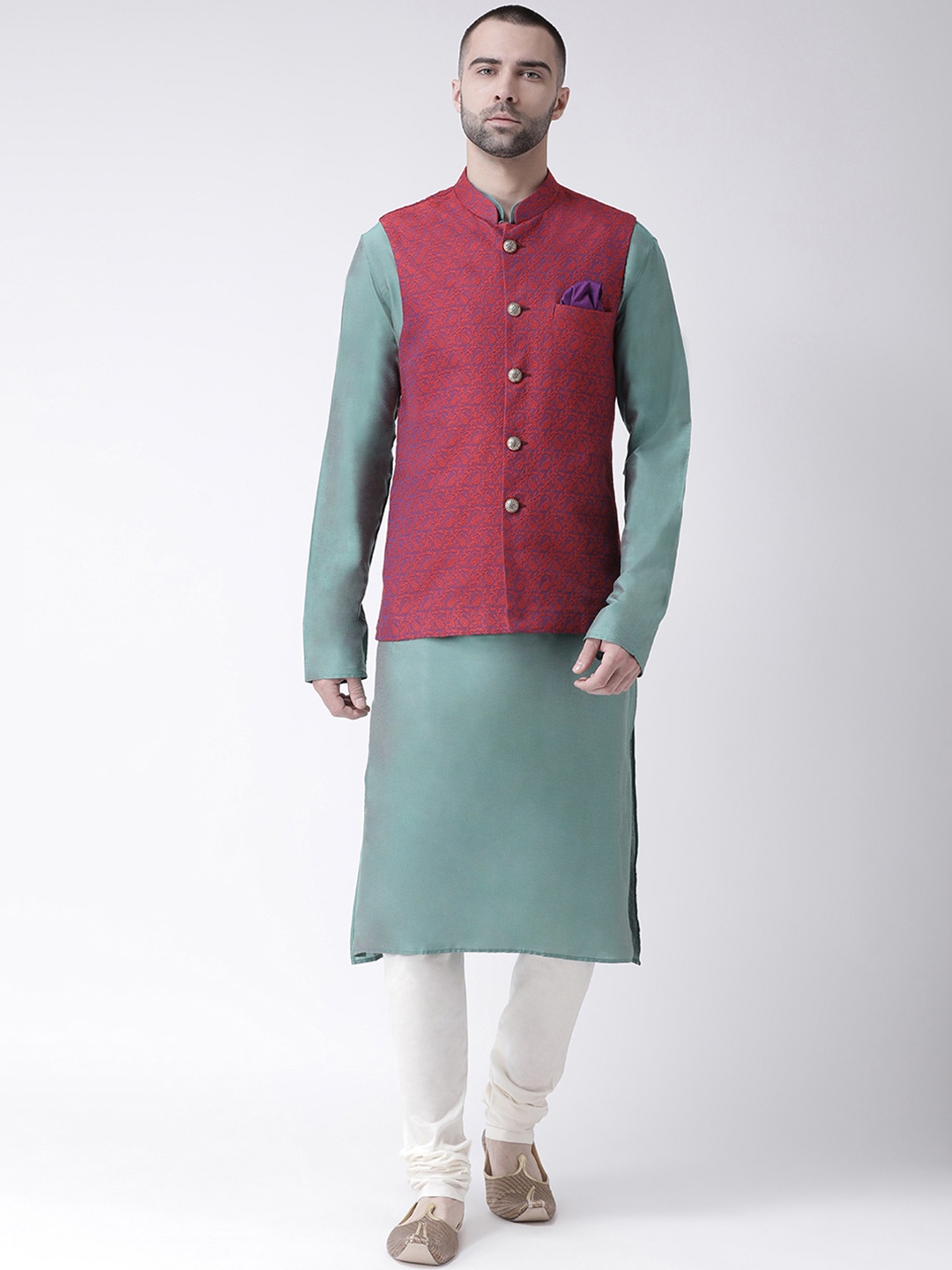 

KISAH Men Green & Cream-Coloured Self Design Kurta with Churidar & Nehru Jacket