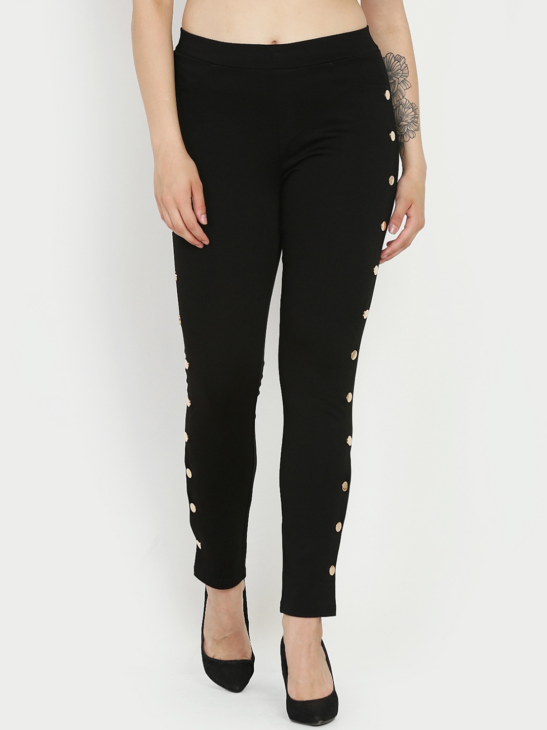 

Westwood Women Black Solid Treggings