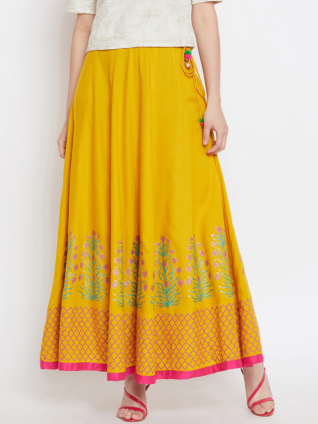 

Bitterlime Women Mustard Block Print Flared Maxi Skirt
