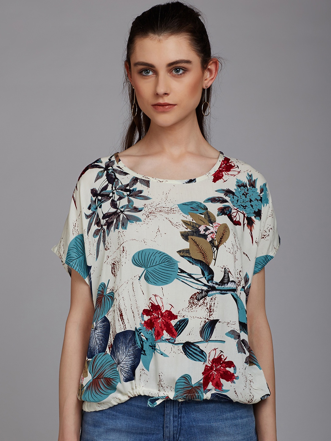 

Berrylush Women Off-White Floral Printed Blouson Top