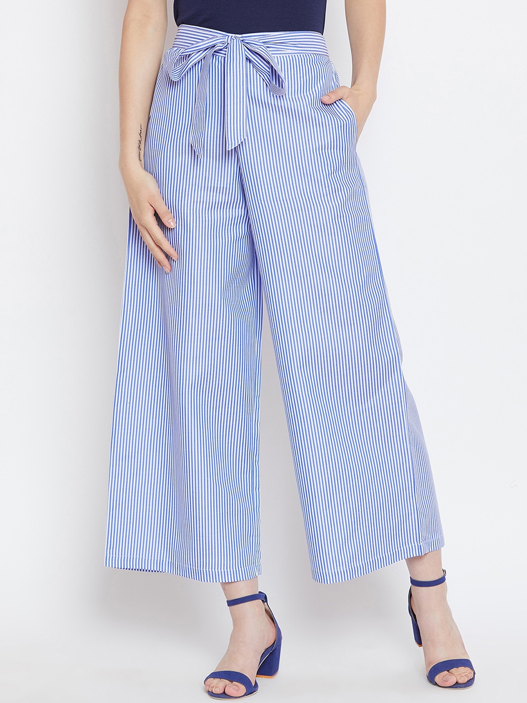 

Bitterlime Women Blue Relaxed Regular Fit Striped Regular Trousers