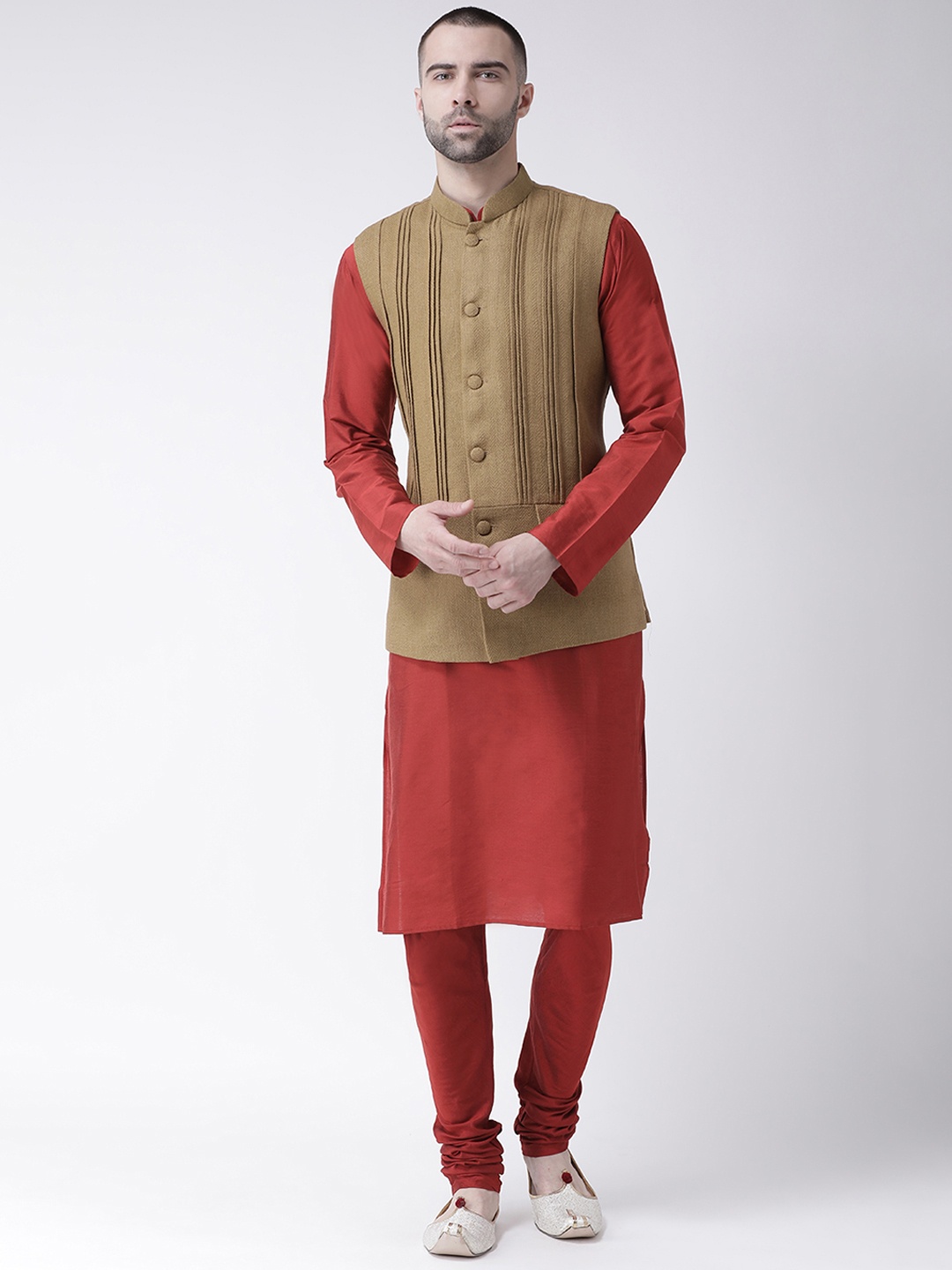 

KISAH Men Maroon Solid Kurta with Churidar & Self Design Nehru Jacket