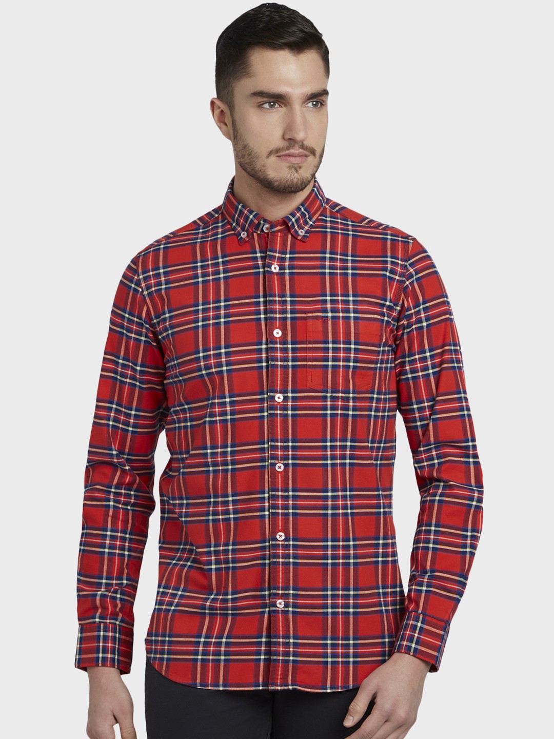 

ColorPlus Men Red & Blue Regular Fit Checked Casual Shirt