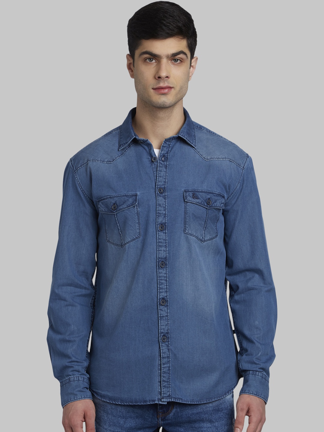 

Parx Men Blue Slim Fit Solid Casual Shirt