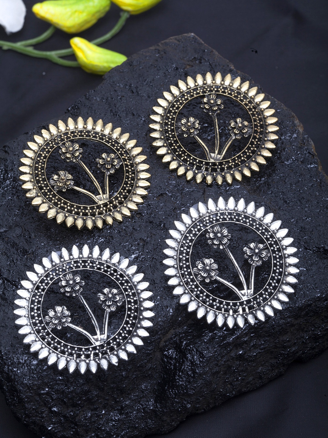 

Moedbuille Set of 2 Silver-Plated Circular Studs, Gold