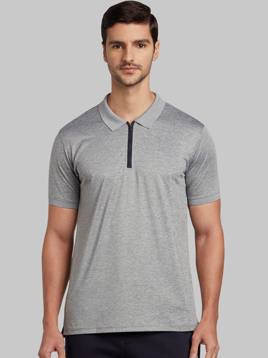

Parx Men Grey Solid Polo Collar T-shirt