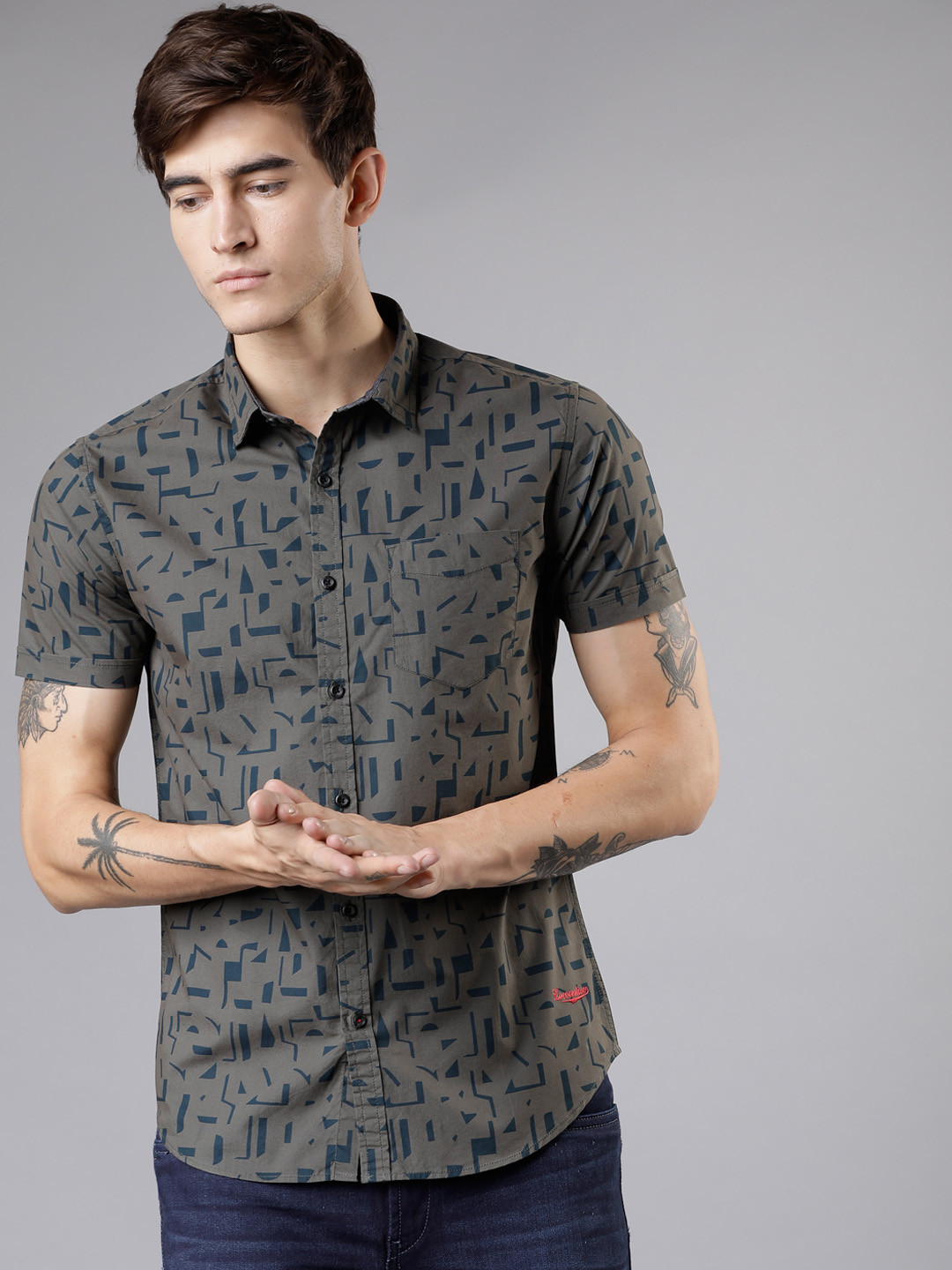 

LOCOMOTIVE Men Olive Green & Navy Blue Slim Fit Printed Casual Shirt