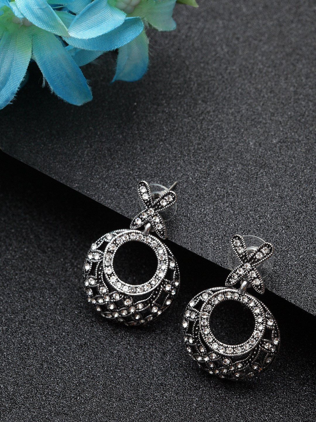 

Moedbuille Silver-Plated Handcrafted Contemporary Drop Earrings