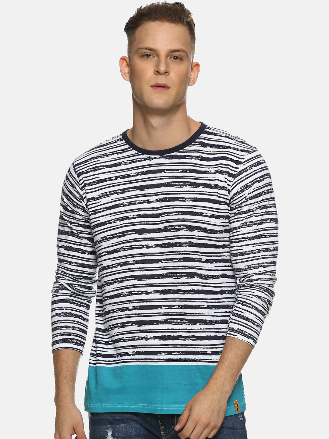 

Campus Sutra Men Black & White Striped Round Neck T-shirt