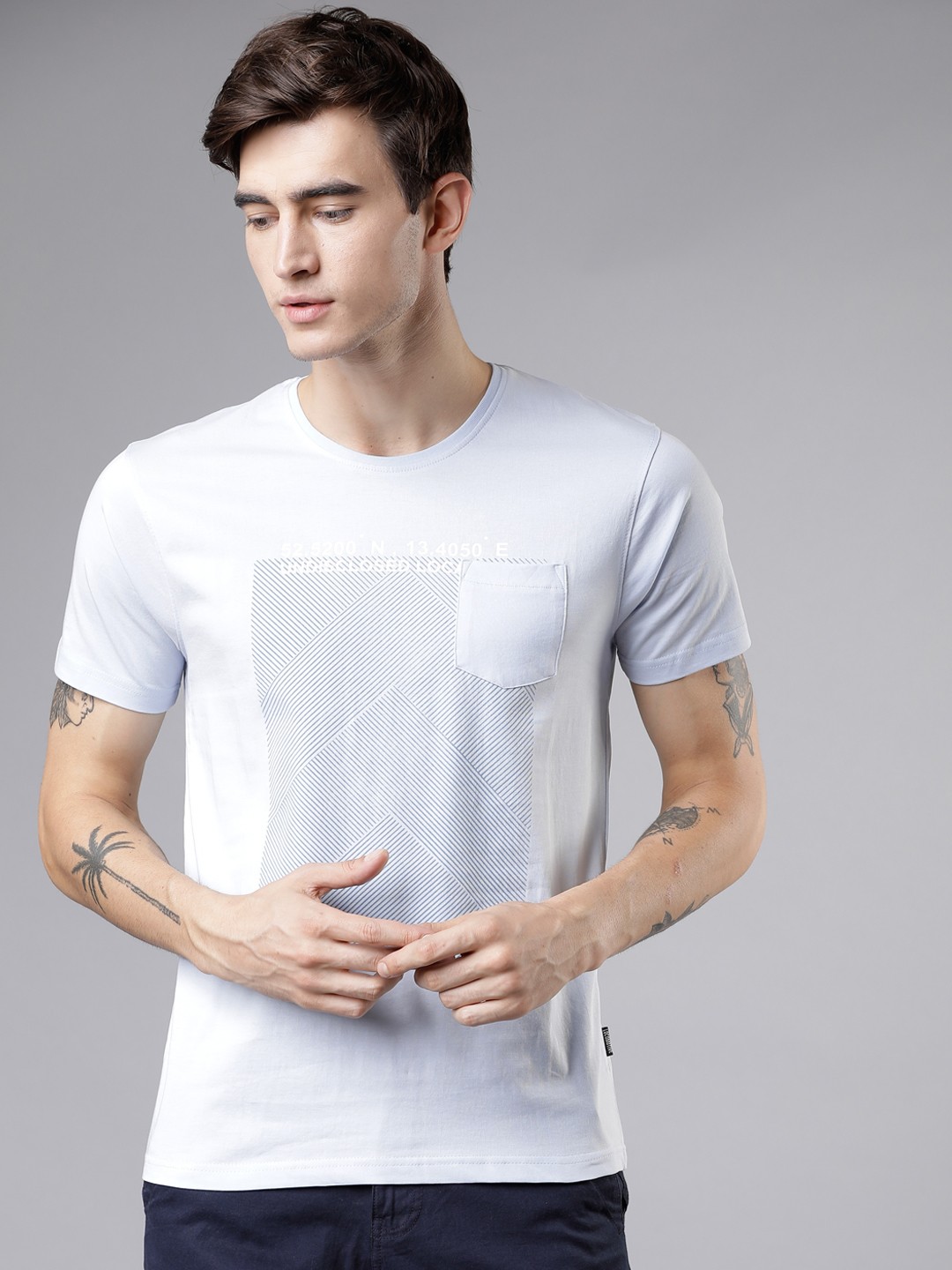 

LOCOMOTIVE Men Blue Striped Round Neck T-shirt