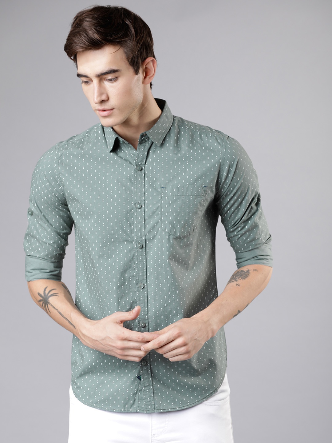 

LOCOMOTIVE Men Green & White Slim Fit Printed Casual Shirt