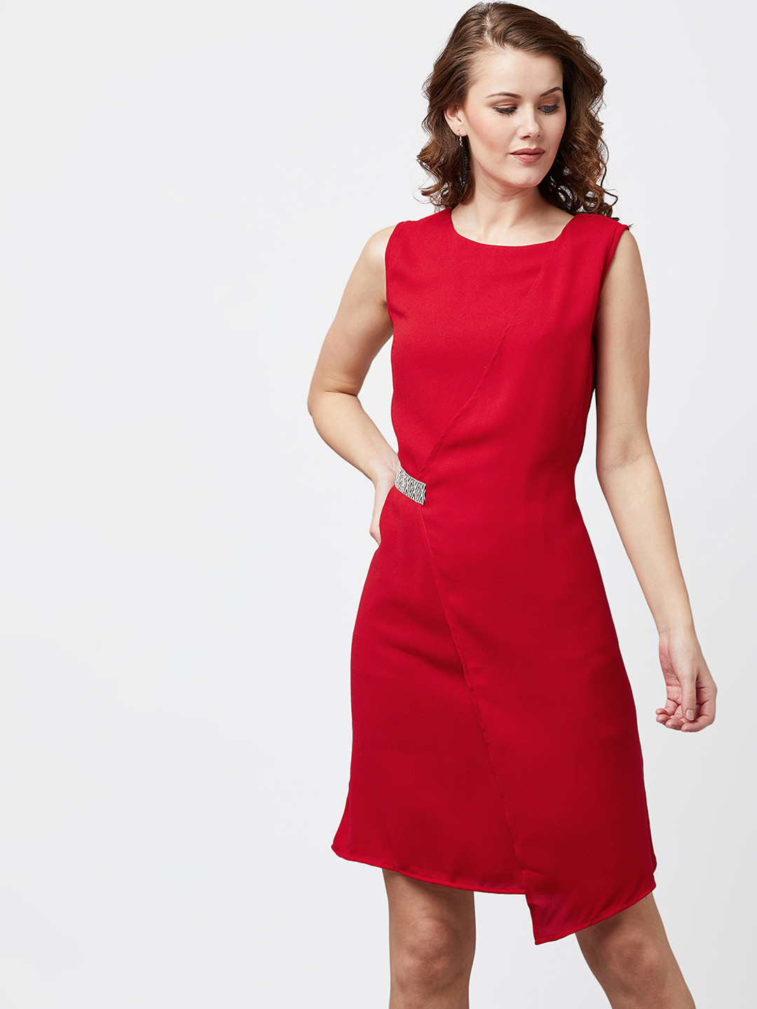 

RARE Women Red Solid Wrap Dress