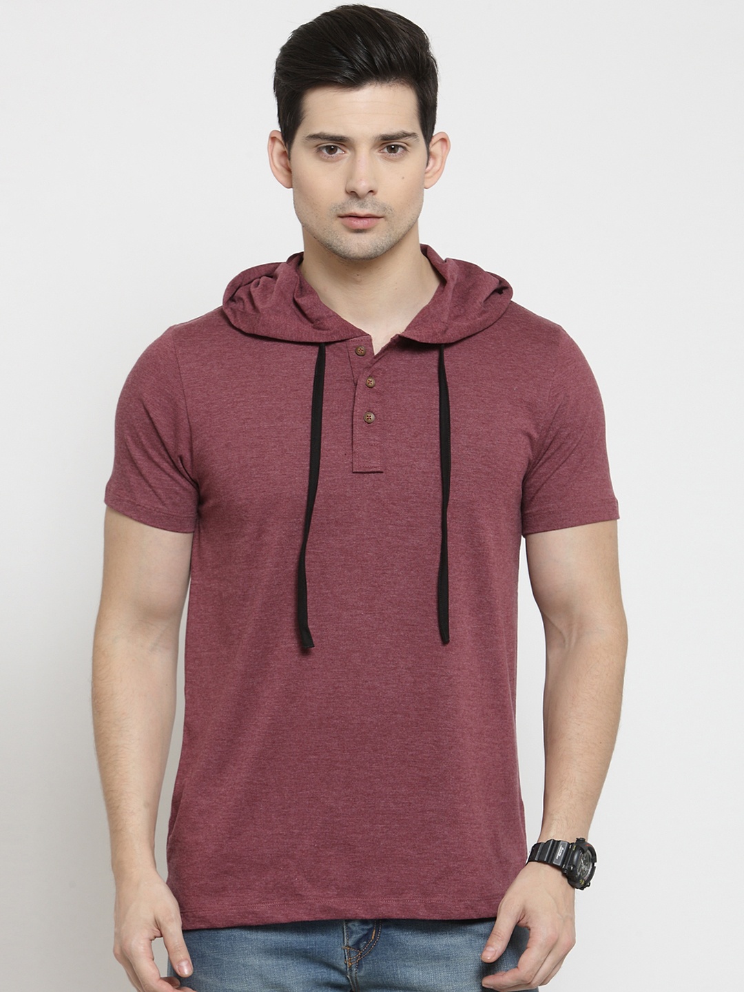 

Kalt Men Maroon Solid Hood T-shirt