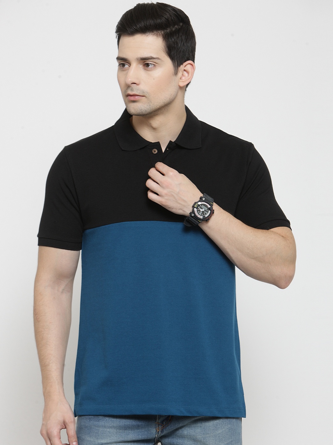 

Kalt Men Blue & Black Colourblocked Polo Collar T-shirt