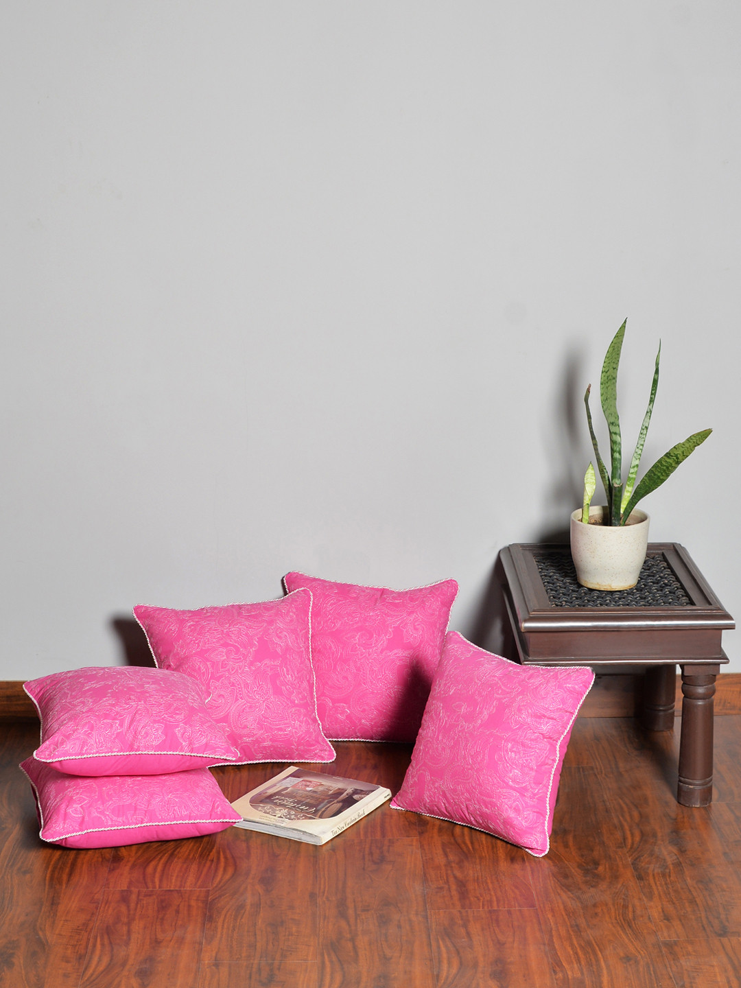 

Deco Window Pink Set of 5 Ethnic Motifs Square Cushion Covers