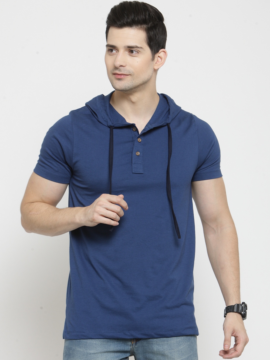 

Kalt Men Blue Solid Hood T-shirt