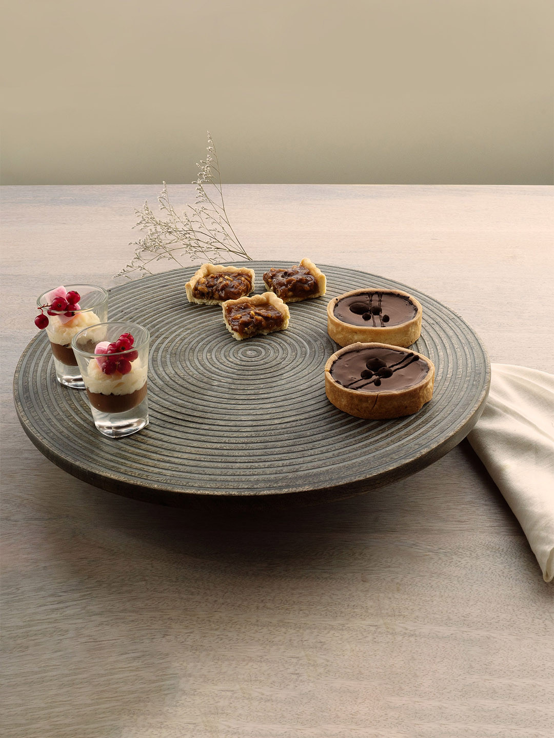 

ellementry Brown Textured Wood Lazy Susan