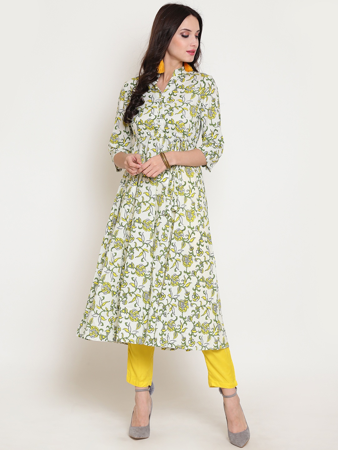 

Sera Women White & Green Printed A-Line Kurta