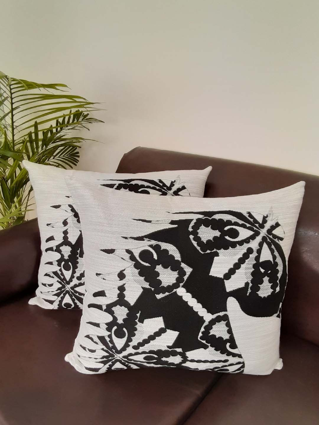 

Avira Home Set of 2 Ethnic Motifs Square Cushion Covers, Black