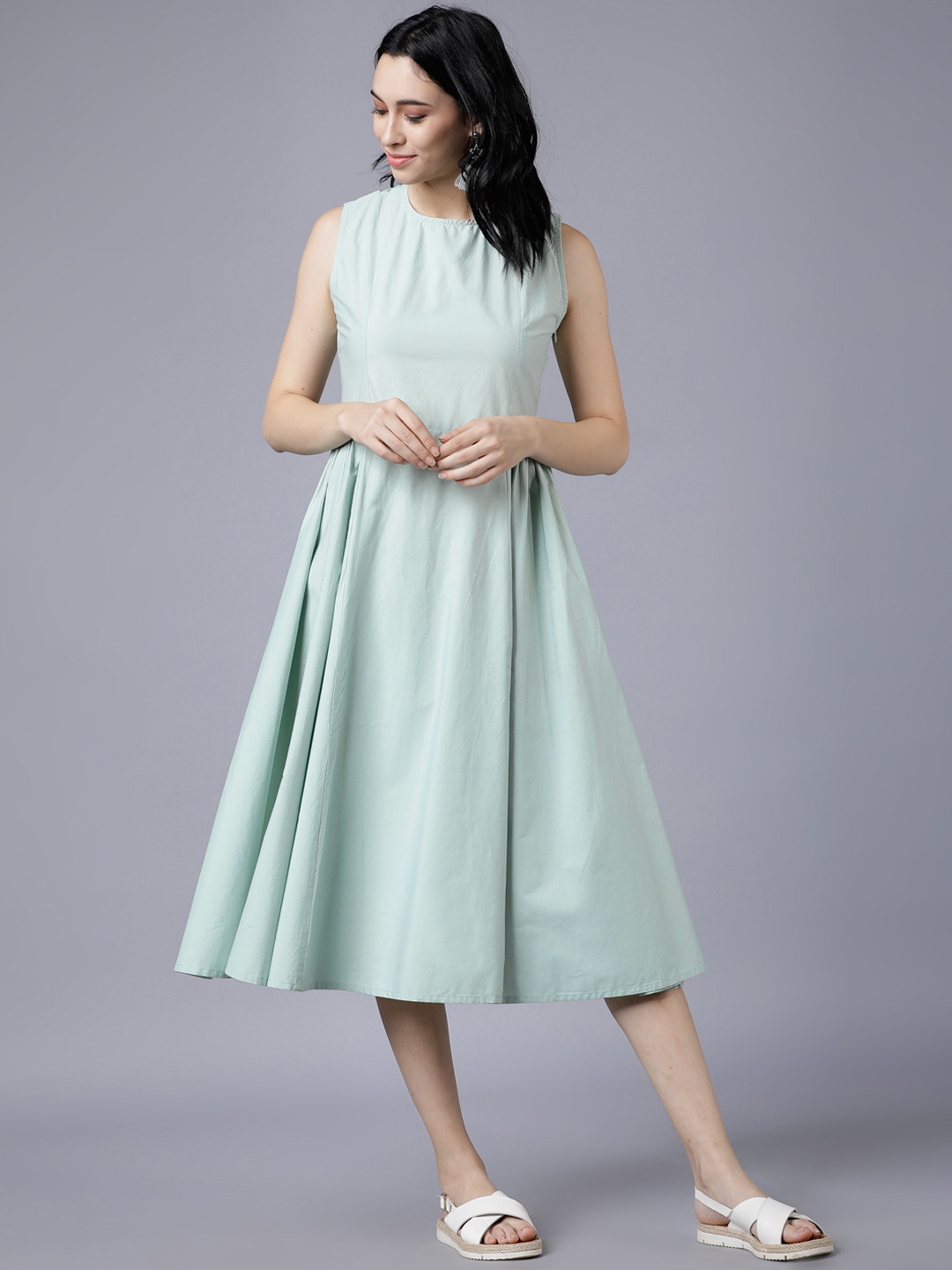 

Tokyo Talkies Women Sea Green Solid Fit and Flare Dress