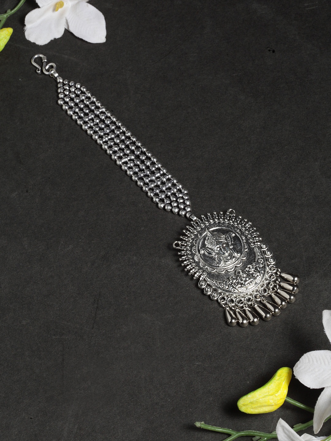

Moedbuille Women Silver-Plated Oxidised Handcrafted Maang Tikka
