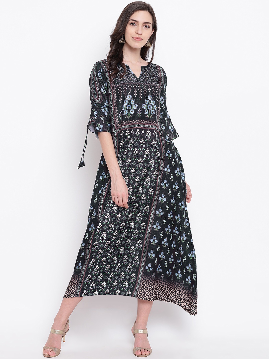 

Kvsfab Women Black Fit and Flare Dress