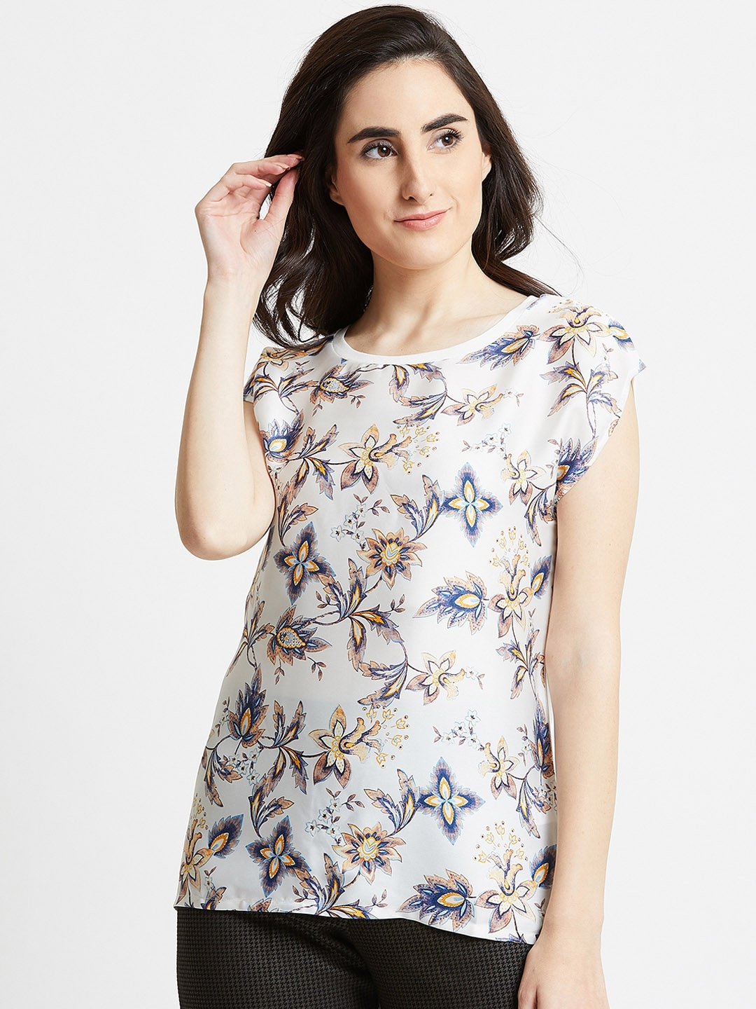 

COVER STORY Women Multicoloured Printed Round Neck T-shirt, Multi