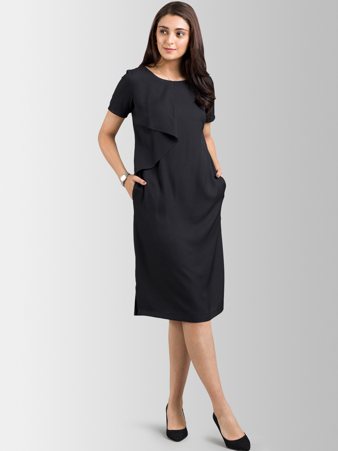 

FableStreet Women Black Solid Sheath Dress