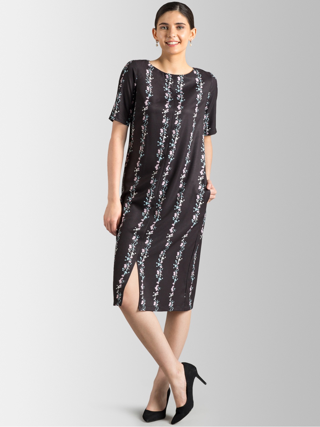 

FableStreet Women Black & Pink Sheath Dress