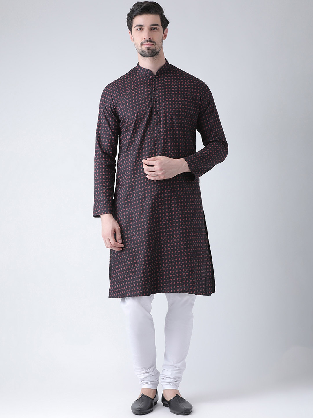 

DEYANN Men Black & White Printed Kurta with Churidar