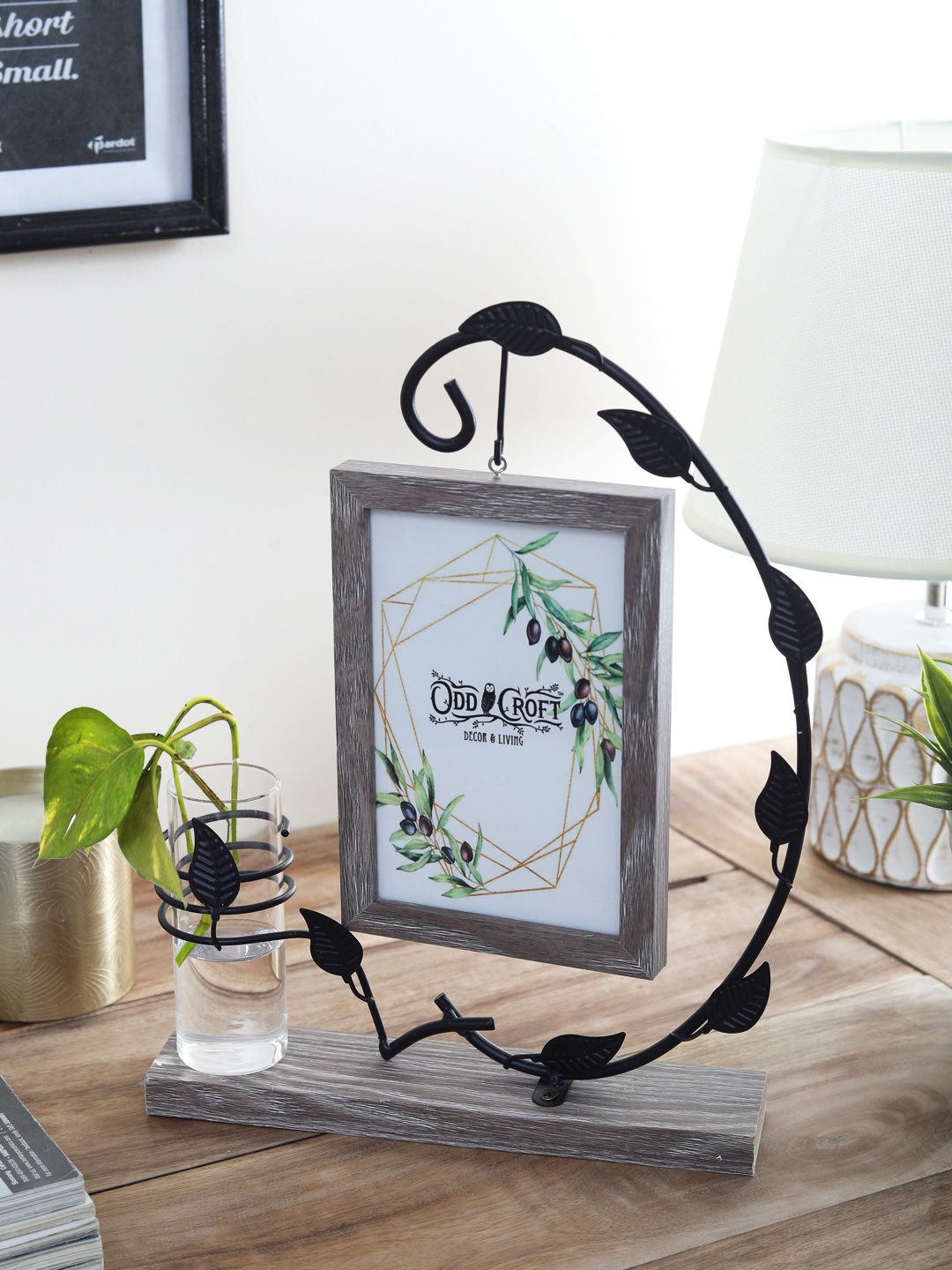 

OddCroft Black & Brown Suspended Garden Table-Top Photo Frame