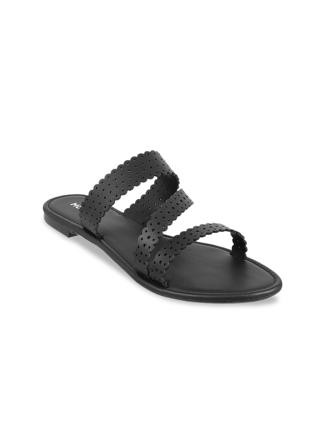 Mochi Women Black Textured Open Toe Flats