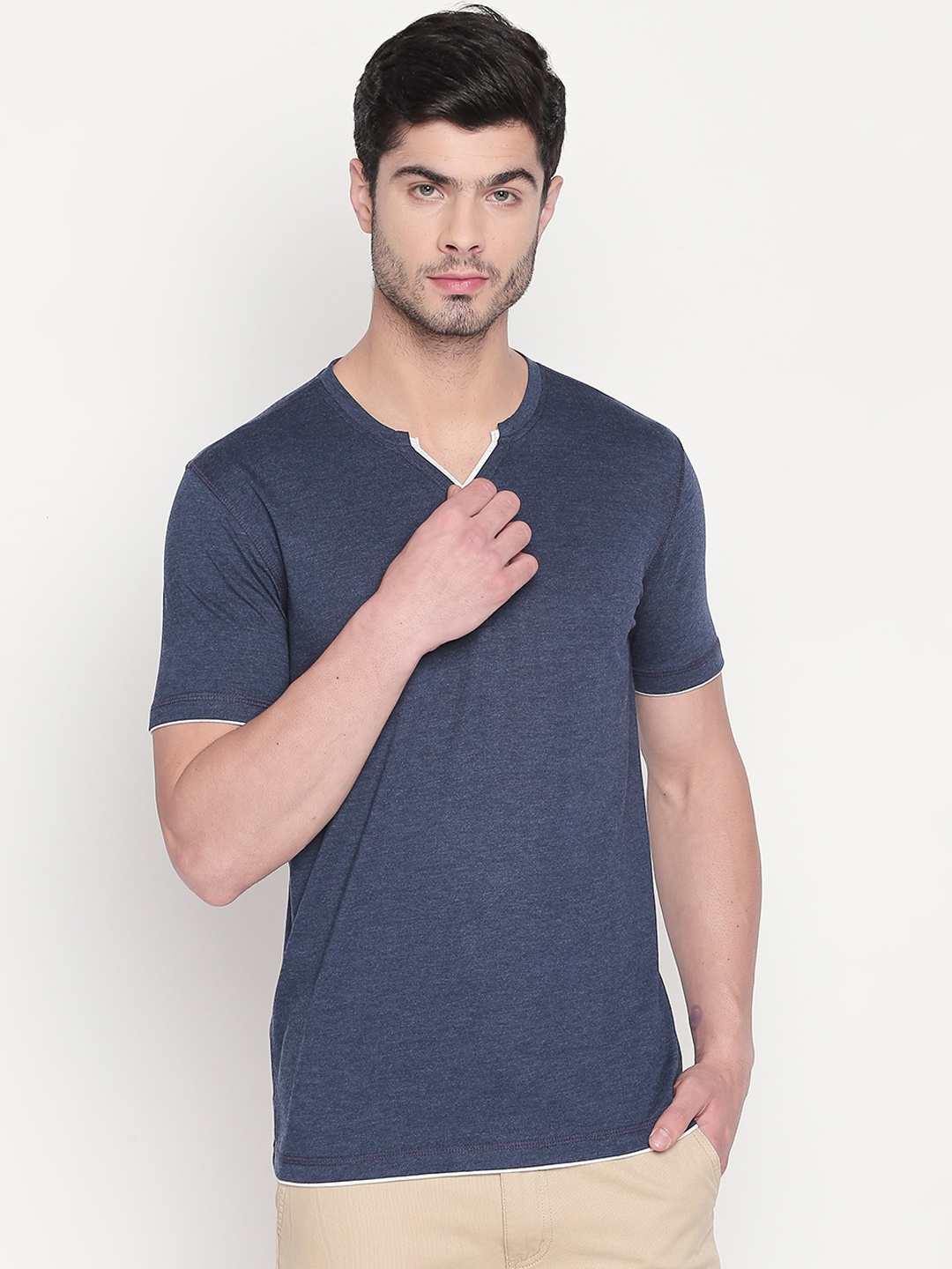 

Urban Ranger by pantaloons Men Navy Blue Solid Henley Neck Pure Cotton T-shirt