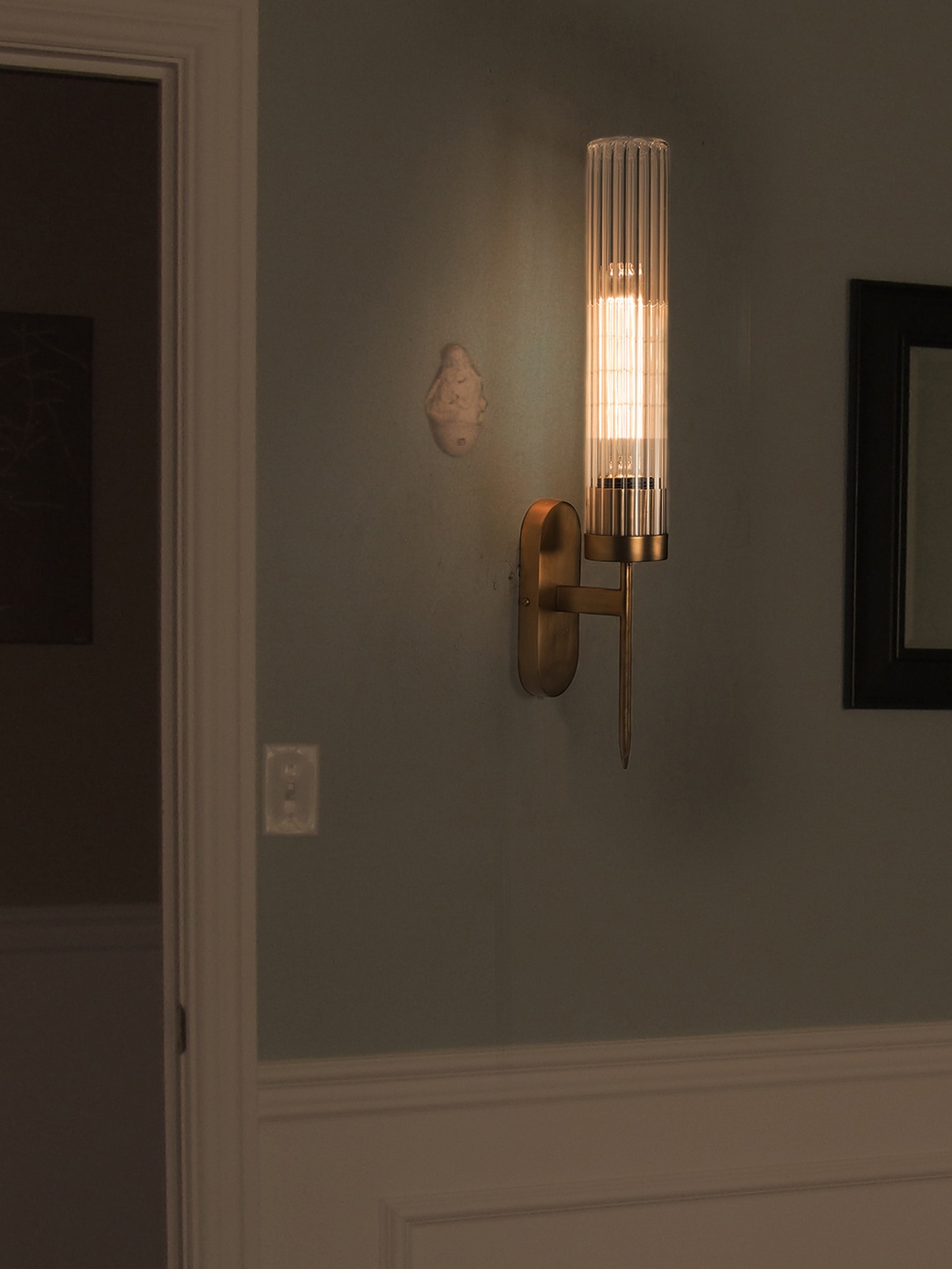 

Fos Lighting Gold-Toned Textured Glass Wallchiere