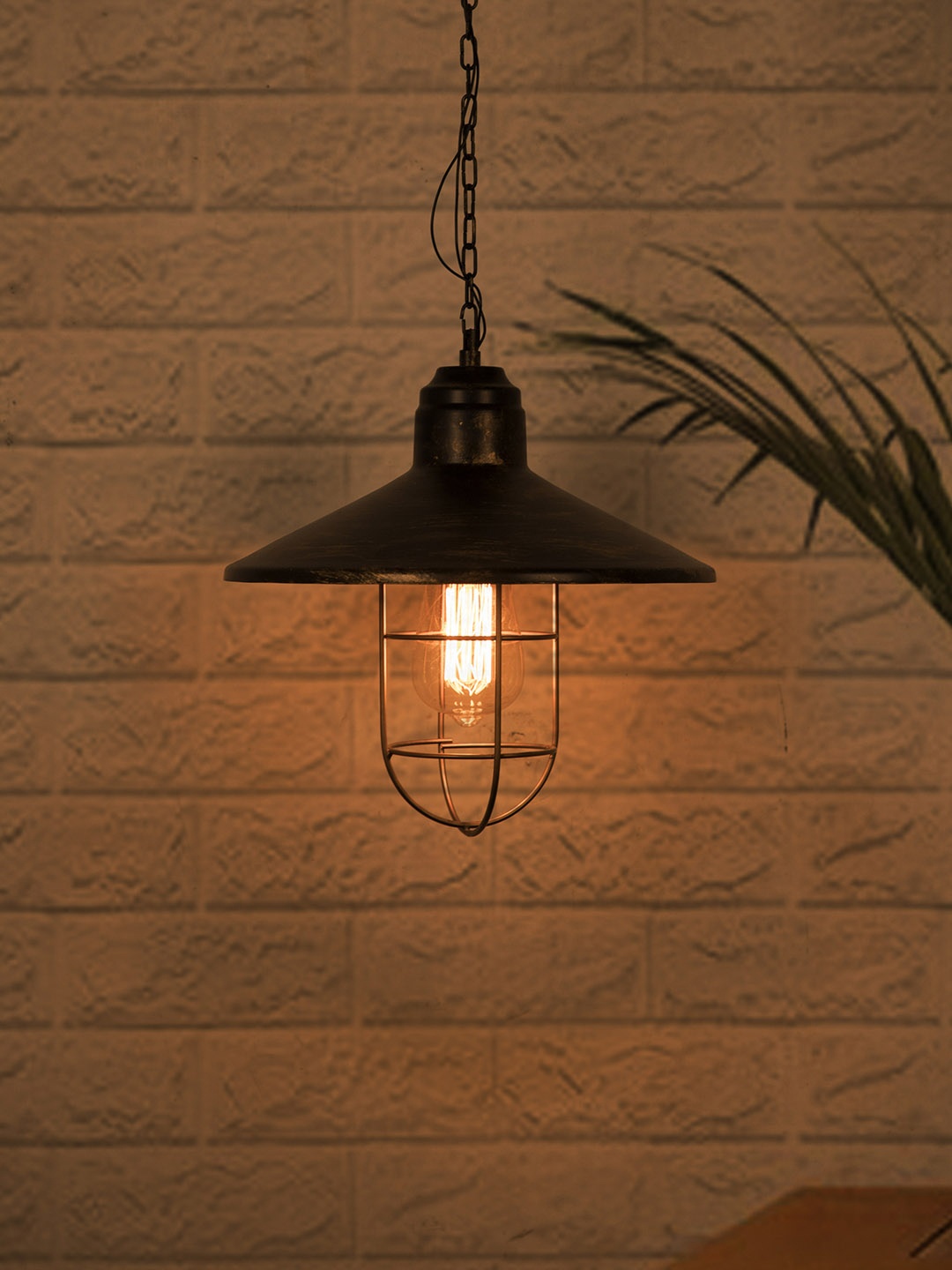 

Fos Lighting Gold-Toned Farmhouse Style Antique Pendant Lamp