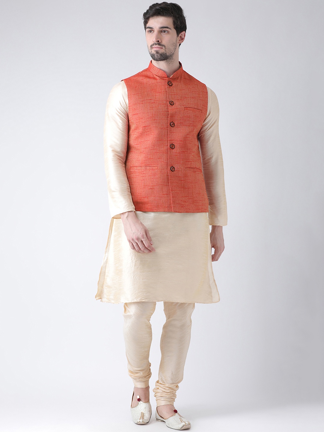 

DEYANN Men Red & Cream-Coloured Self Design Kurta with Churidar