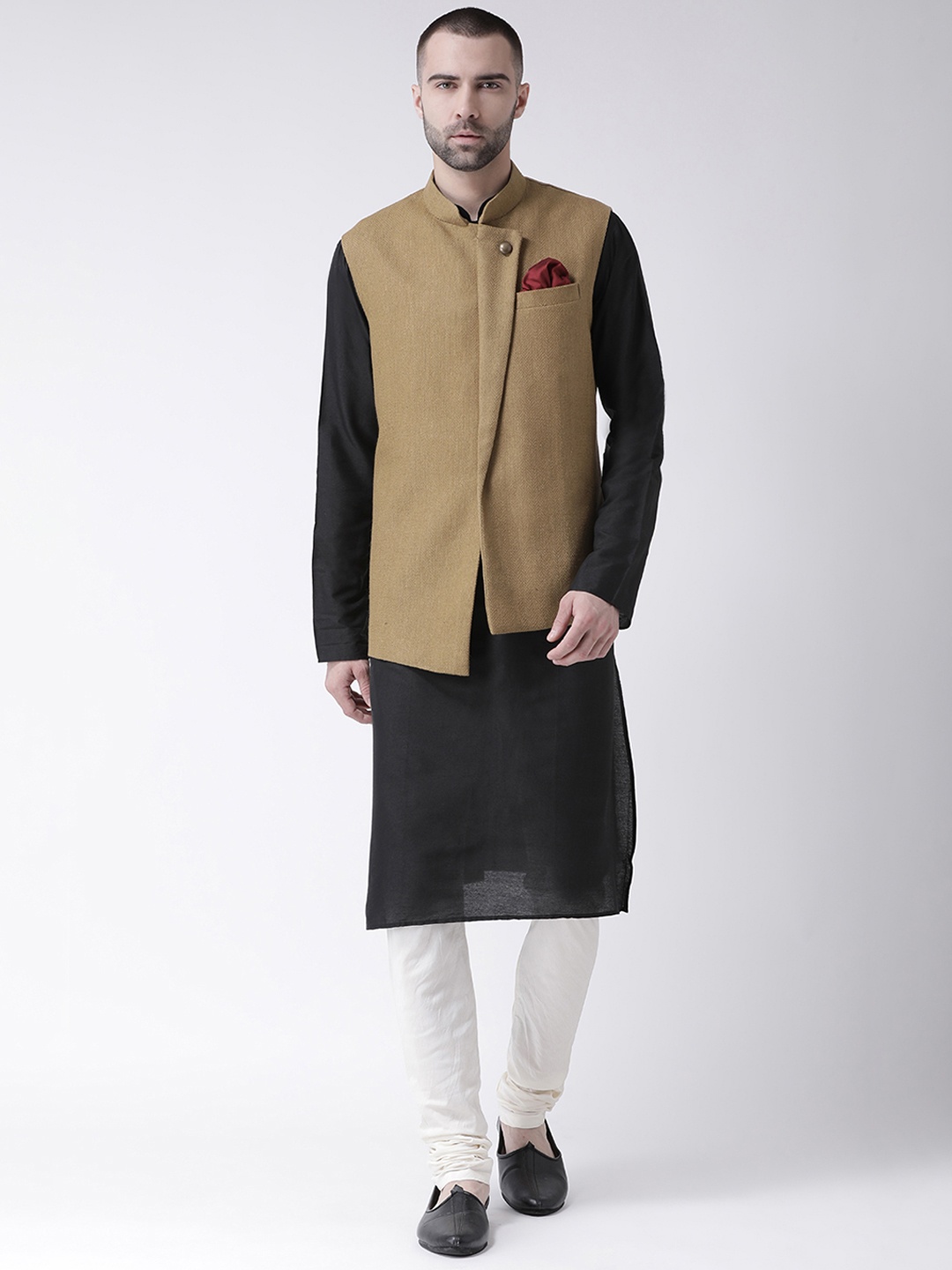 

KISAH Men Beige Solid Churidar Kurta with Nehru Jacket