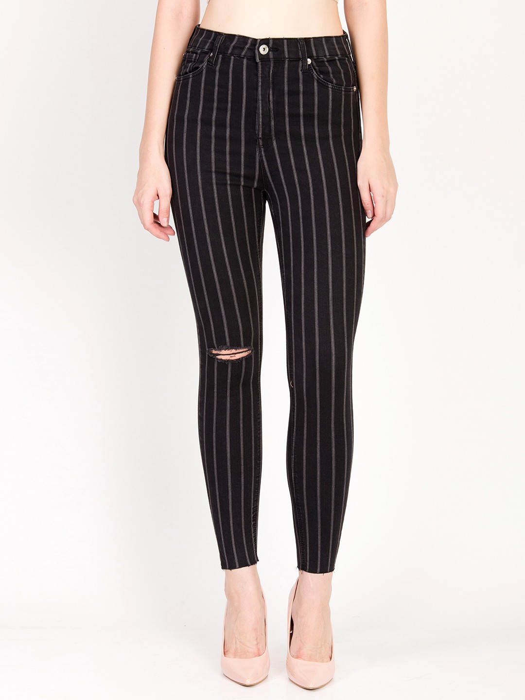 

Kotty Women Black Skinny Fit High-Rise Slash Knee Stretchable Jeans