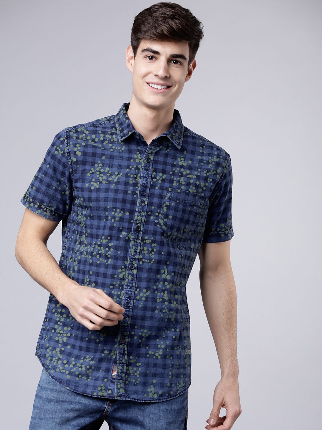 

LOCOMOTIVE Men Blue & Green Slim Fit Checked Casual Shirt
