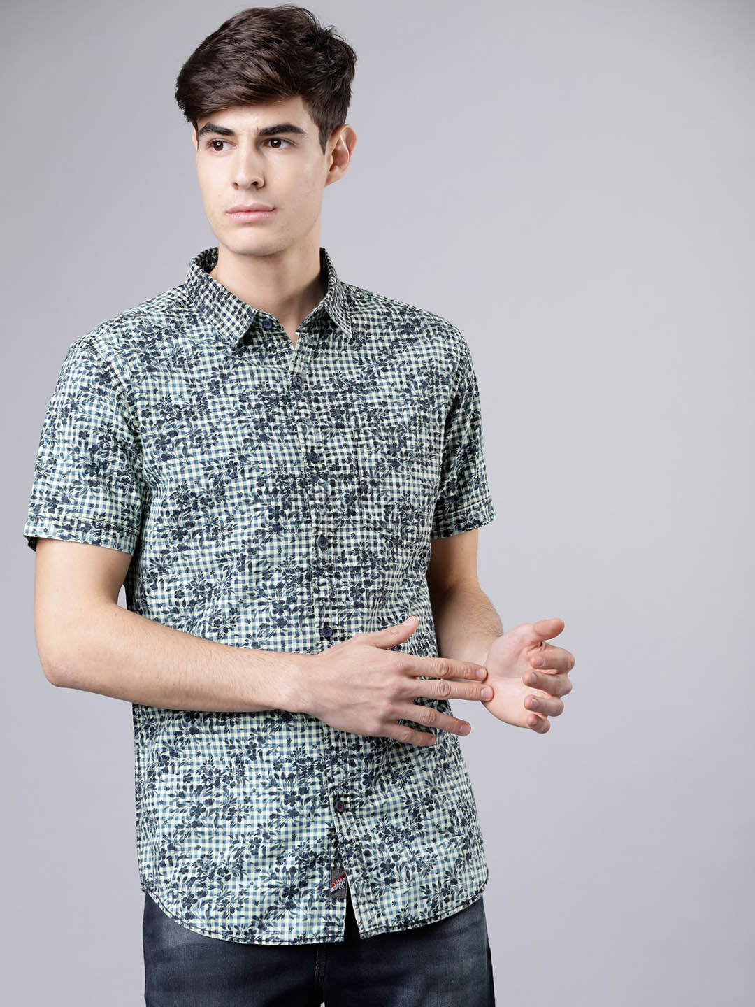 

LOCOMOTIVE Men Blue & Green Slim Fit Printed Casual Shirt