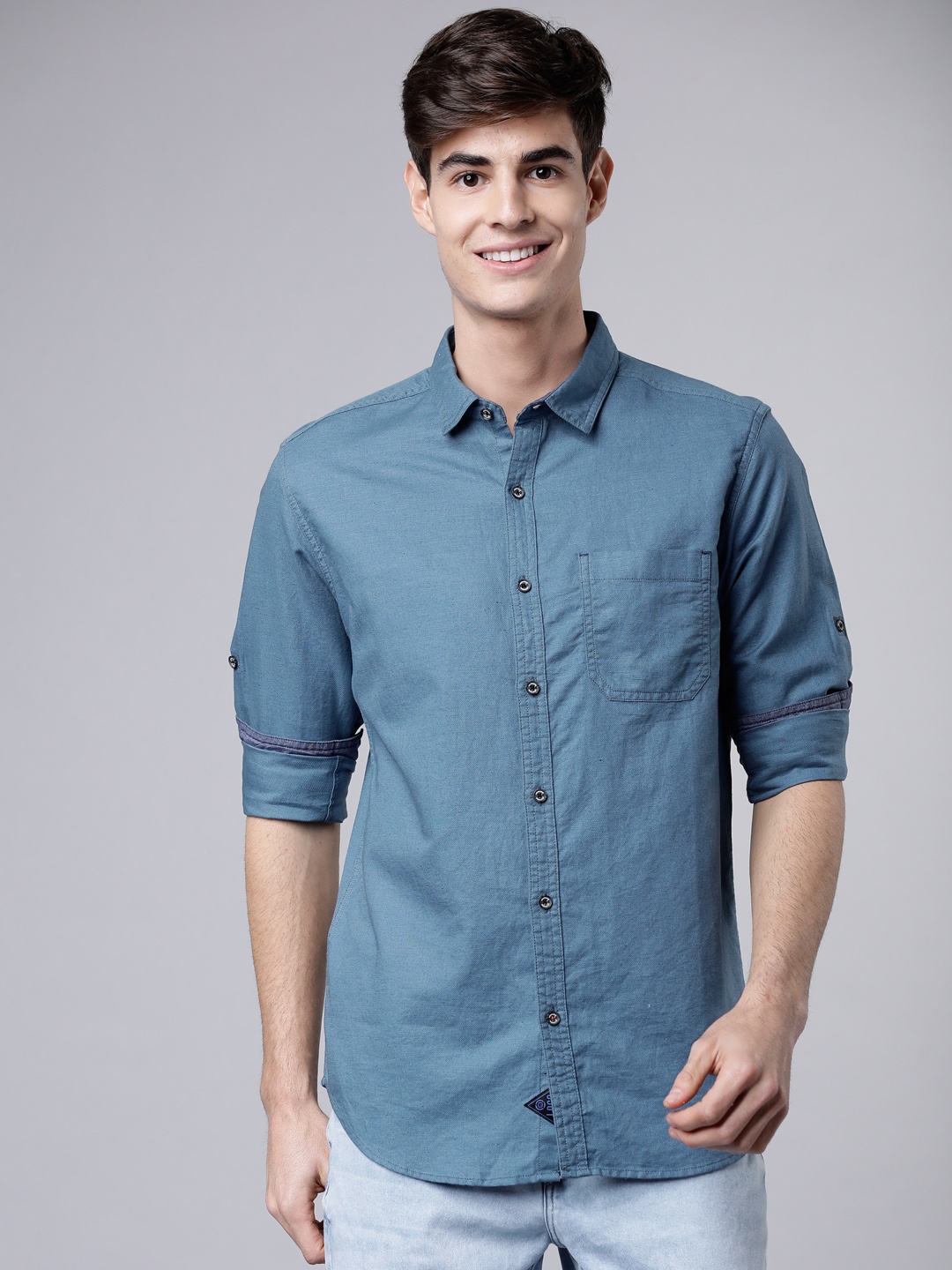 

LOCOMOTIVE Men Blue Slim Fit Solid Casual Shirt
