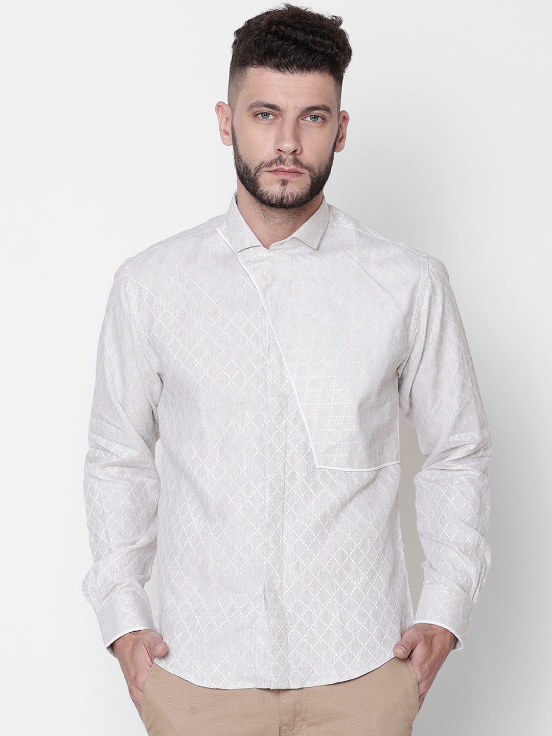 

Linen Club Men Grey Regular Fit Printed Casual Shirt