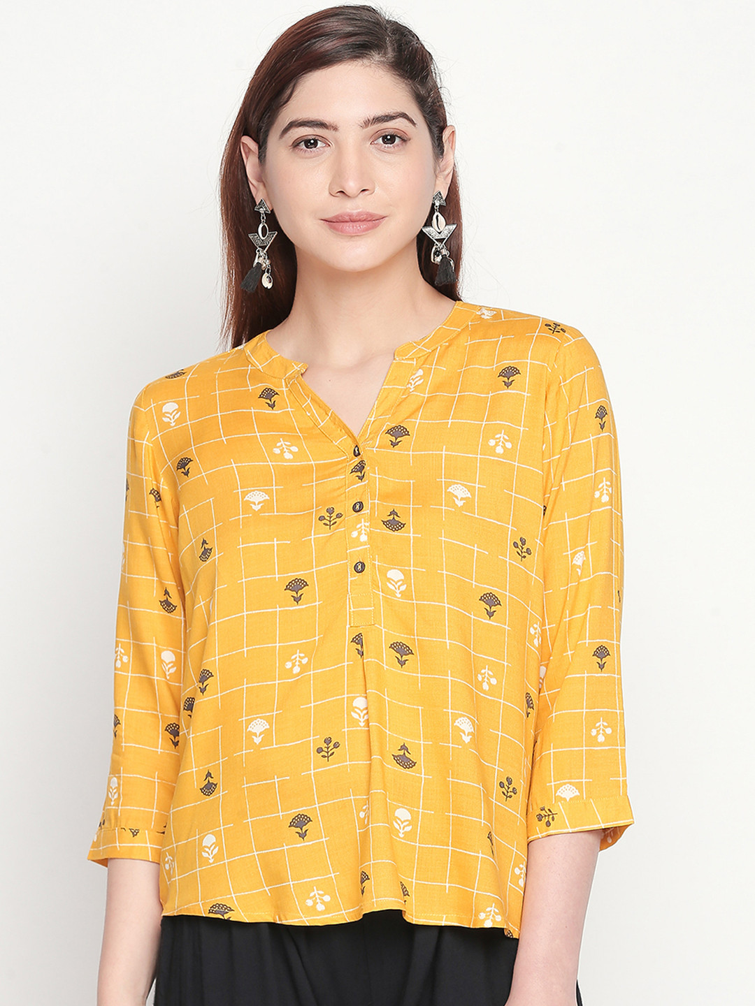 

AKKRITI BY PANTALOONS Women Yellow Printed Shirt Style Top