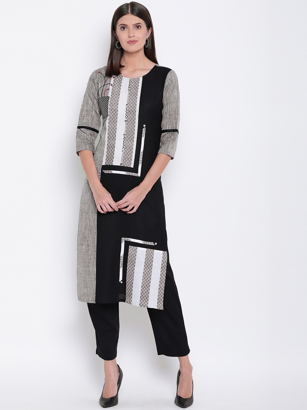 

Kvsfab Women Grey & Black Striped Straight Kurta