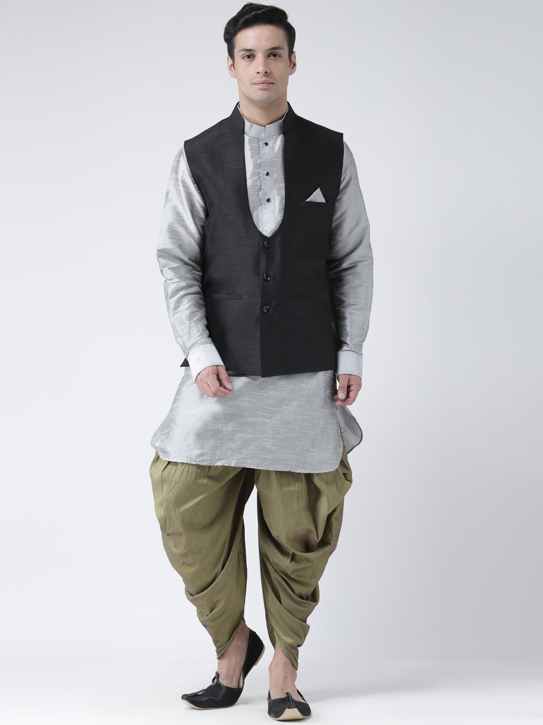 

DEYANN Men Silver-Coloured & Olive Green Solid Kurta with Dhoti Pants & Nehru Jacket