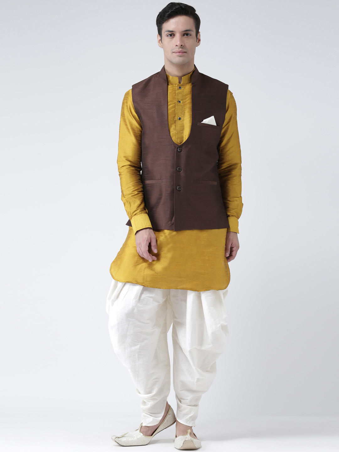 

DEYANN Men Brown & Yellow Solid Kurta with Patiala