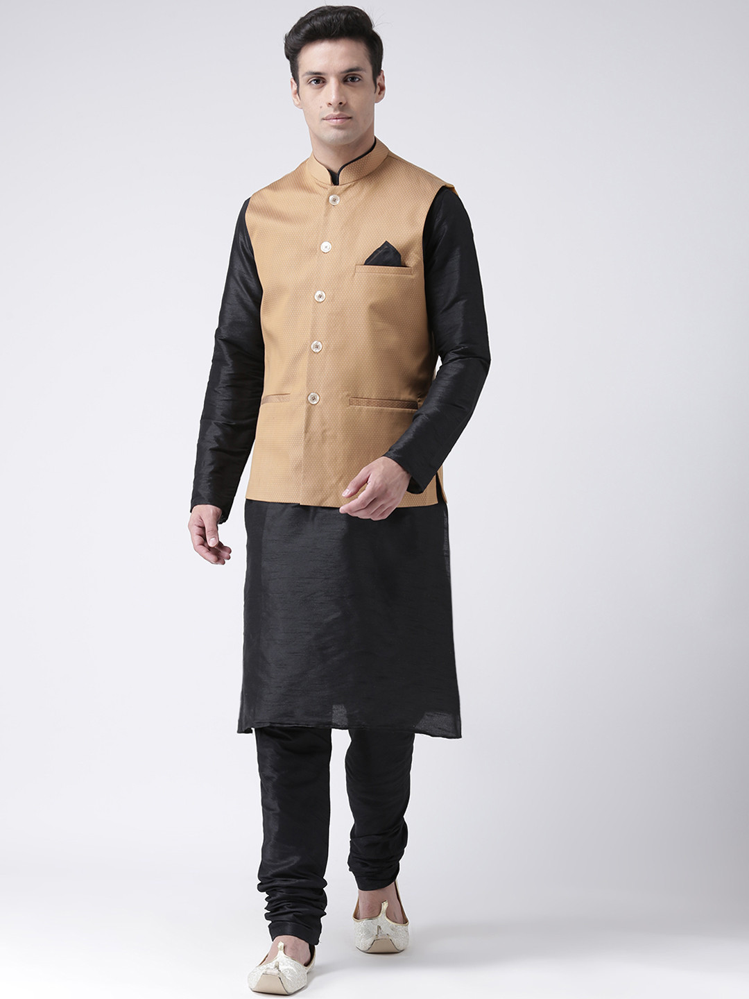 

DEYANN Men Black & Beige Solid Kurta with Churidar & Nehru Jacket